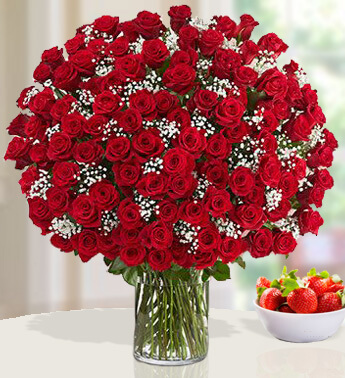 200 Stems of Red Roses with Gypsophelia & Greens in a Glass Vase Magical 200 Roses
