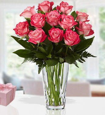 Bunch of 10 Pink Roses with fillers. Premium Pink