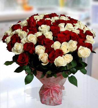 Bunch of 30 White and 36 Red Roses in a nice wrapping. Lady's Heart