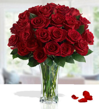 24 Red Roses in a glass vase. Gorgeous Romantic