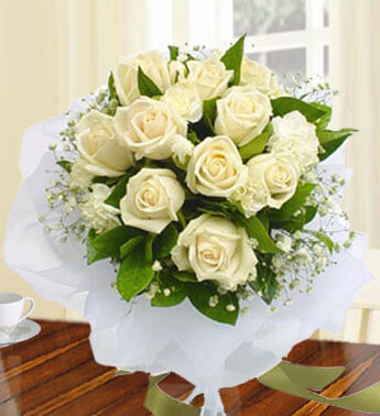 Bunch of 10 White Roses with Greens in nice wrapping. Joyful Roses 15